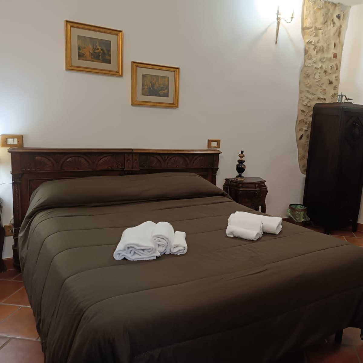 Room Il Campanile - La Rupe - Bed and Breakfast - Norma Latina